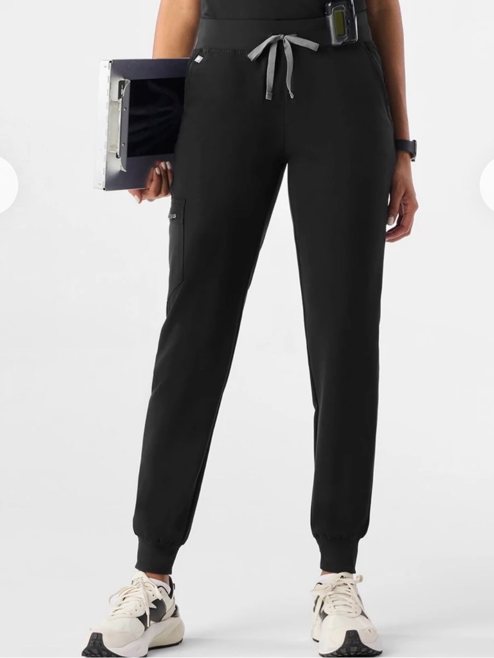 Figs Women's Black Zamora Jogger Pants Size Medium
